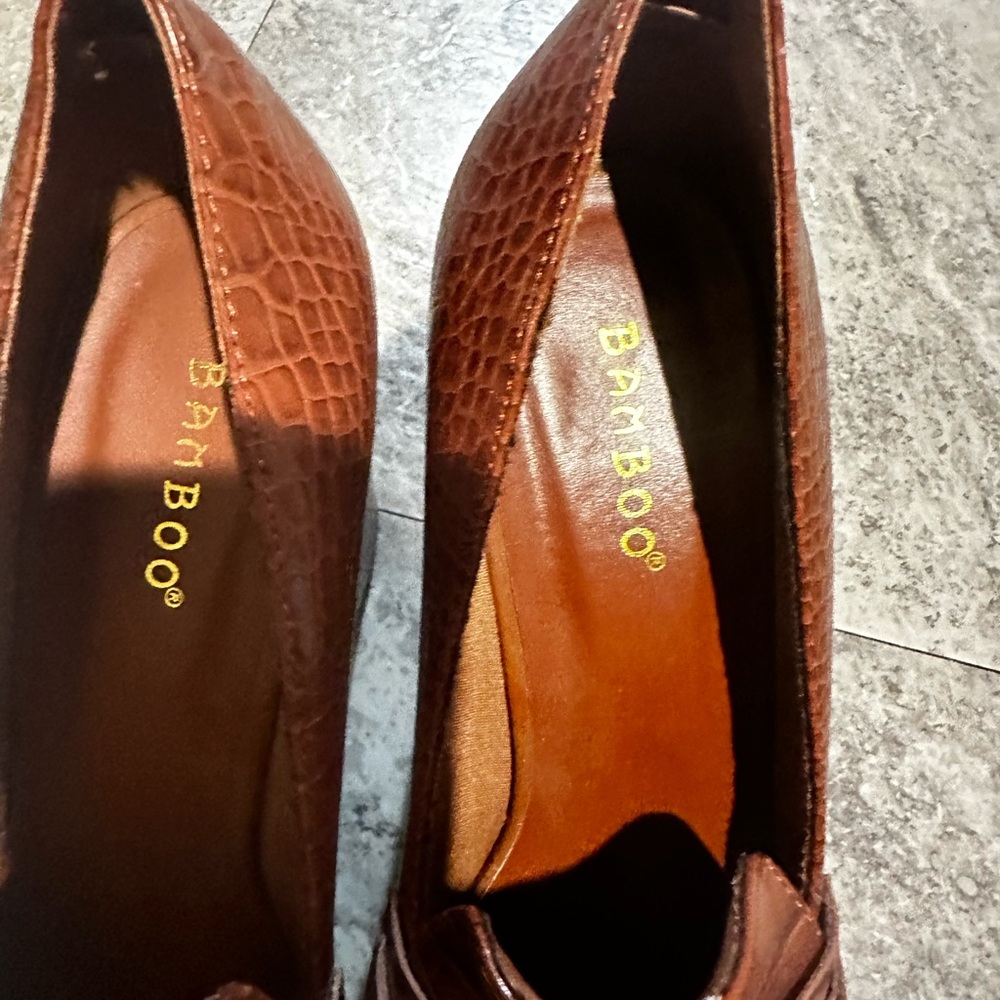 Platform heel - Picture 4 of 4